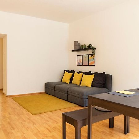 Cosy 2 Bedroom Apartment For 8 In Berlin Neukoelln Exterior photo